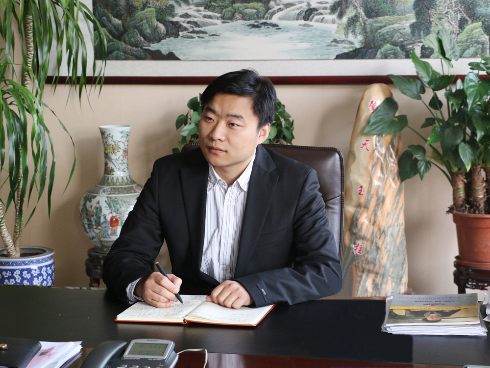 總經(jīng)理3.jpg 總經(jīng)理3.jpg